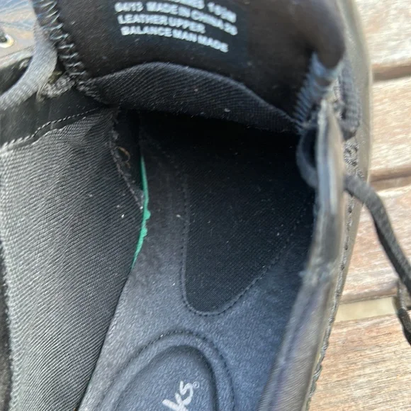 Clark’s Men’s dress shoes- black 10.5 M.  Leather upper only worn a few times. - Picture 7 of 8